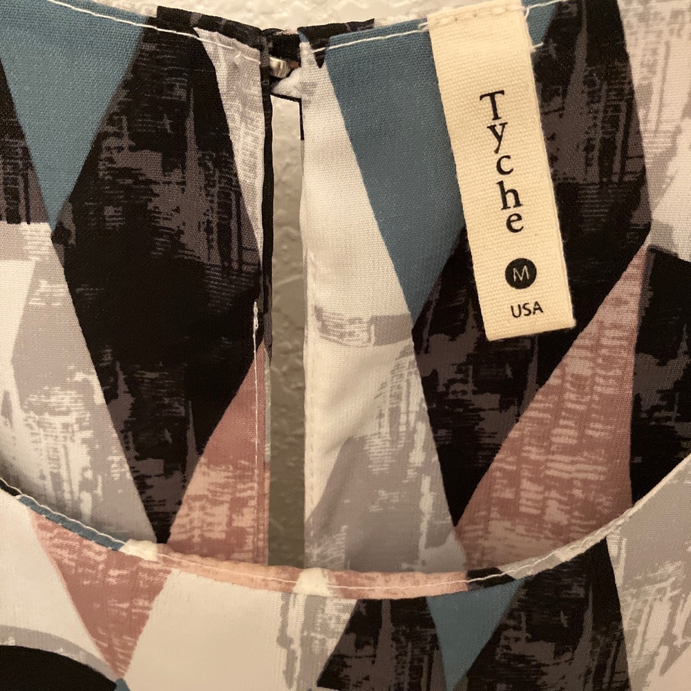 Rosie Geometric Mini Dress - Picture 4 of 4